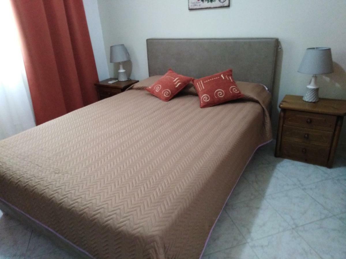 Haraki Beach Apartmán *